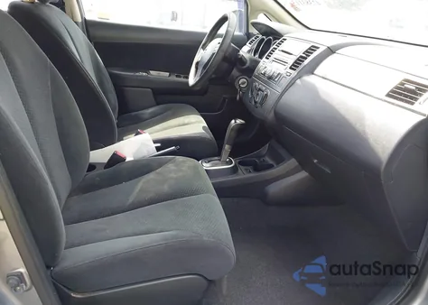 2011 Nissan Versa 1.8S z USA, uszkodzony, nr VIN 3N1BC1AP0BL392052